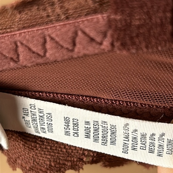 Aerie  women  34 D bra ,wireless,embroidered,floral ,lace,sexy, feminine ,comfy - Picture 12 of 14